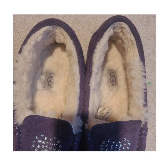 UGG AUSTRALIA MOCCASSINS SLIPPERS ANNMARIE HEART SHOES - Picture 2 of 8